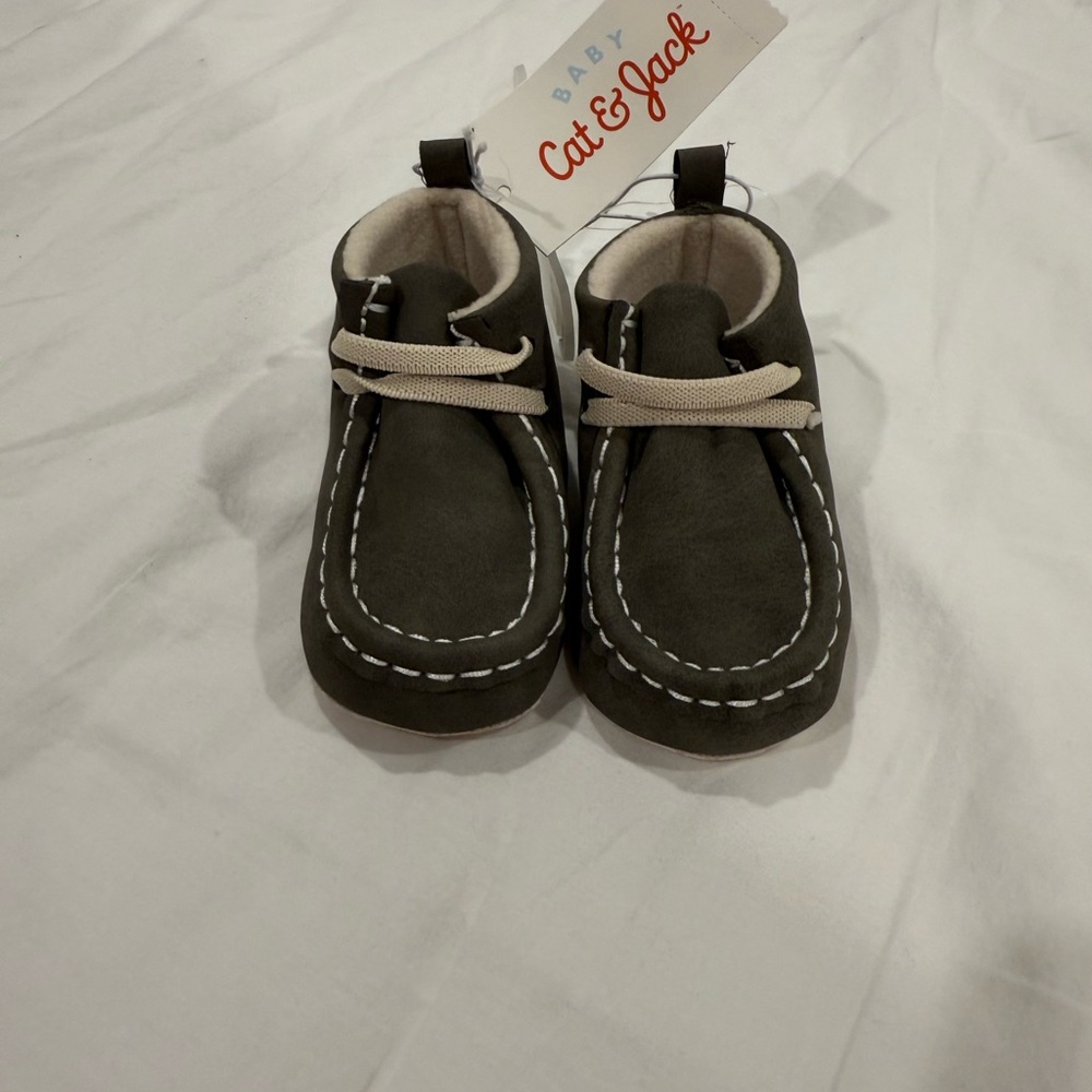 Cat & Jack Gray  Moccasins 6-9 months